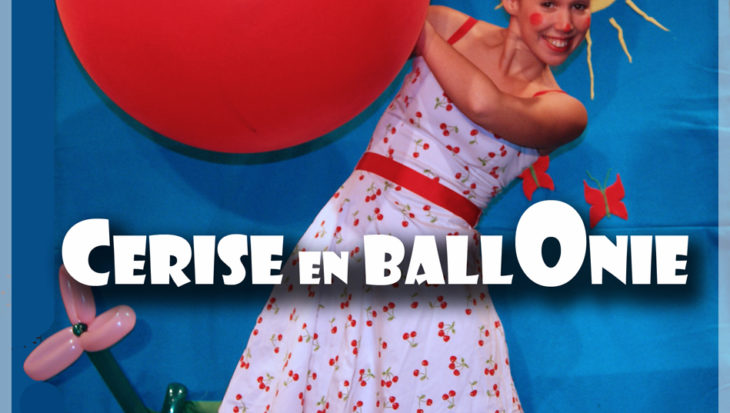 photo spectacle jeune public avec des ballons