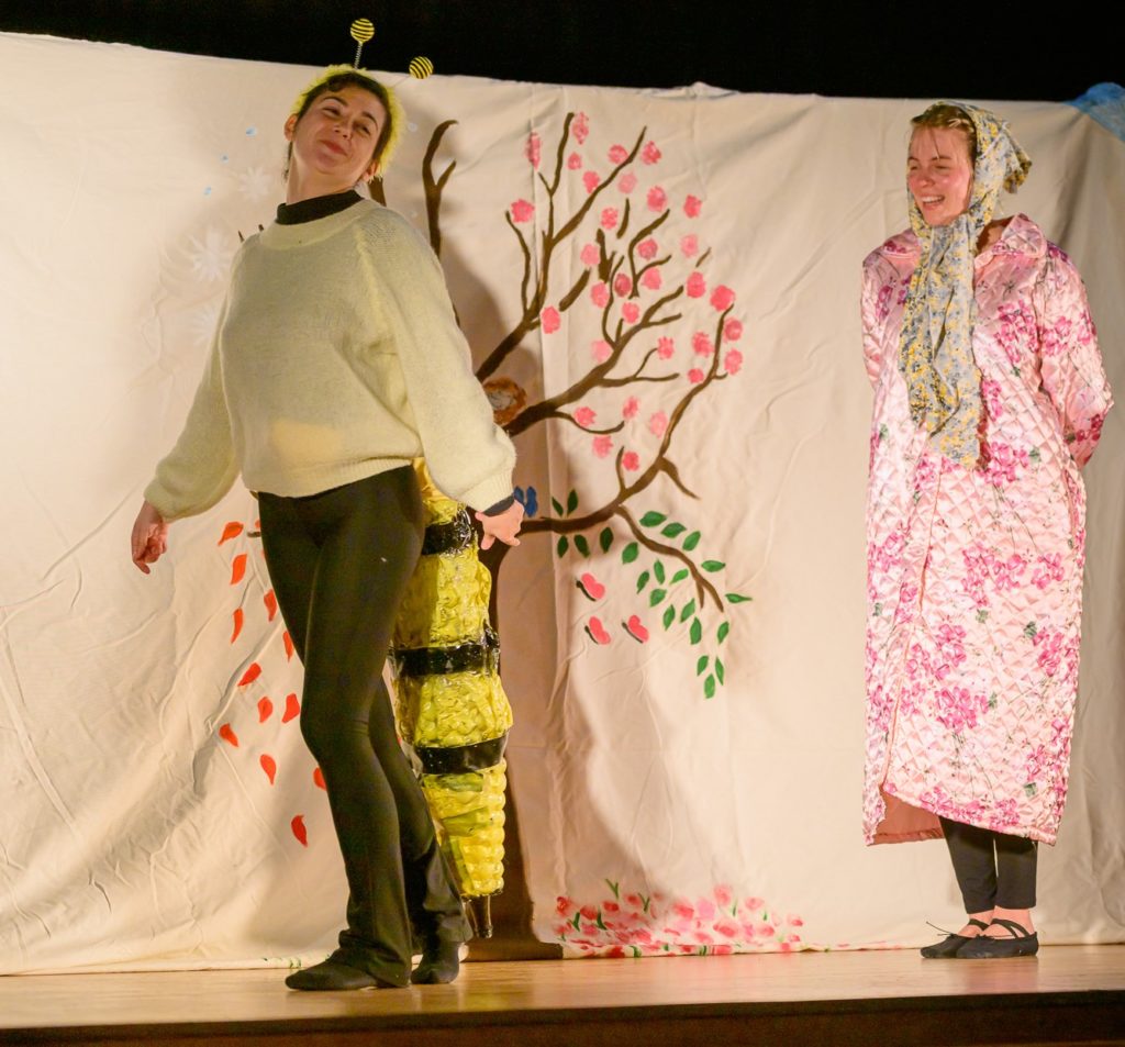 spectacle pour enfants de 0 à 6 ans thème des saisons